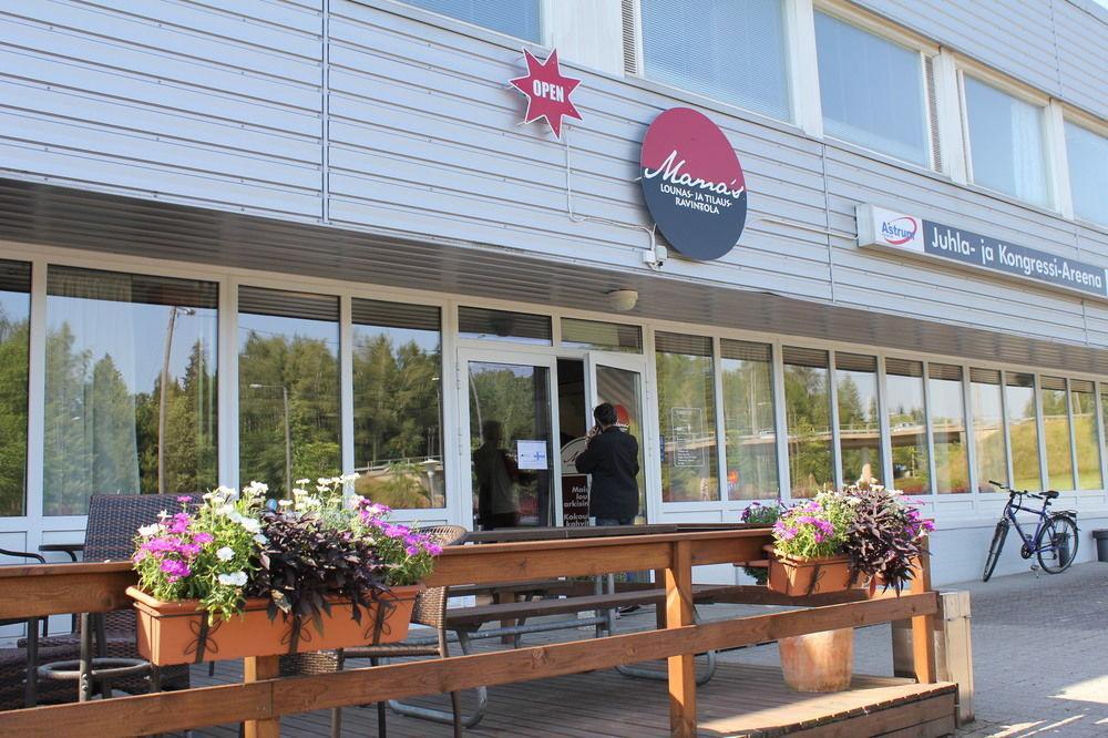 Hotel Salora Сало Экстерьер фото