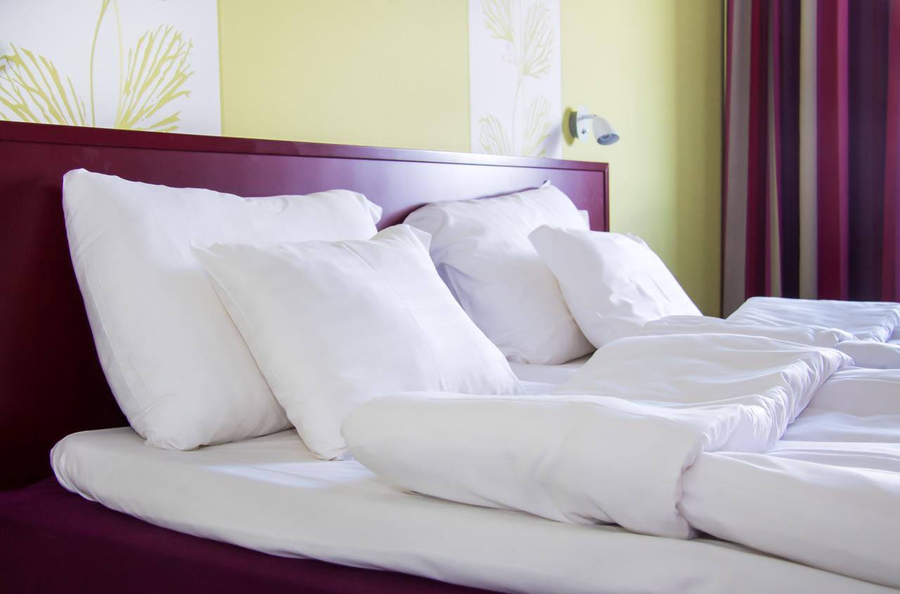 Hotel Salora Сало Экстерьер фото